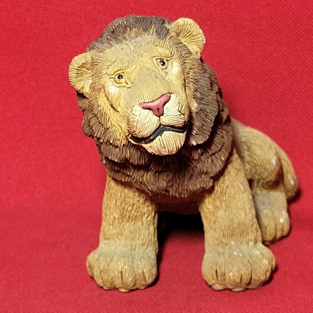 Vintage Don James Lion Small Figurine